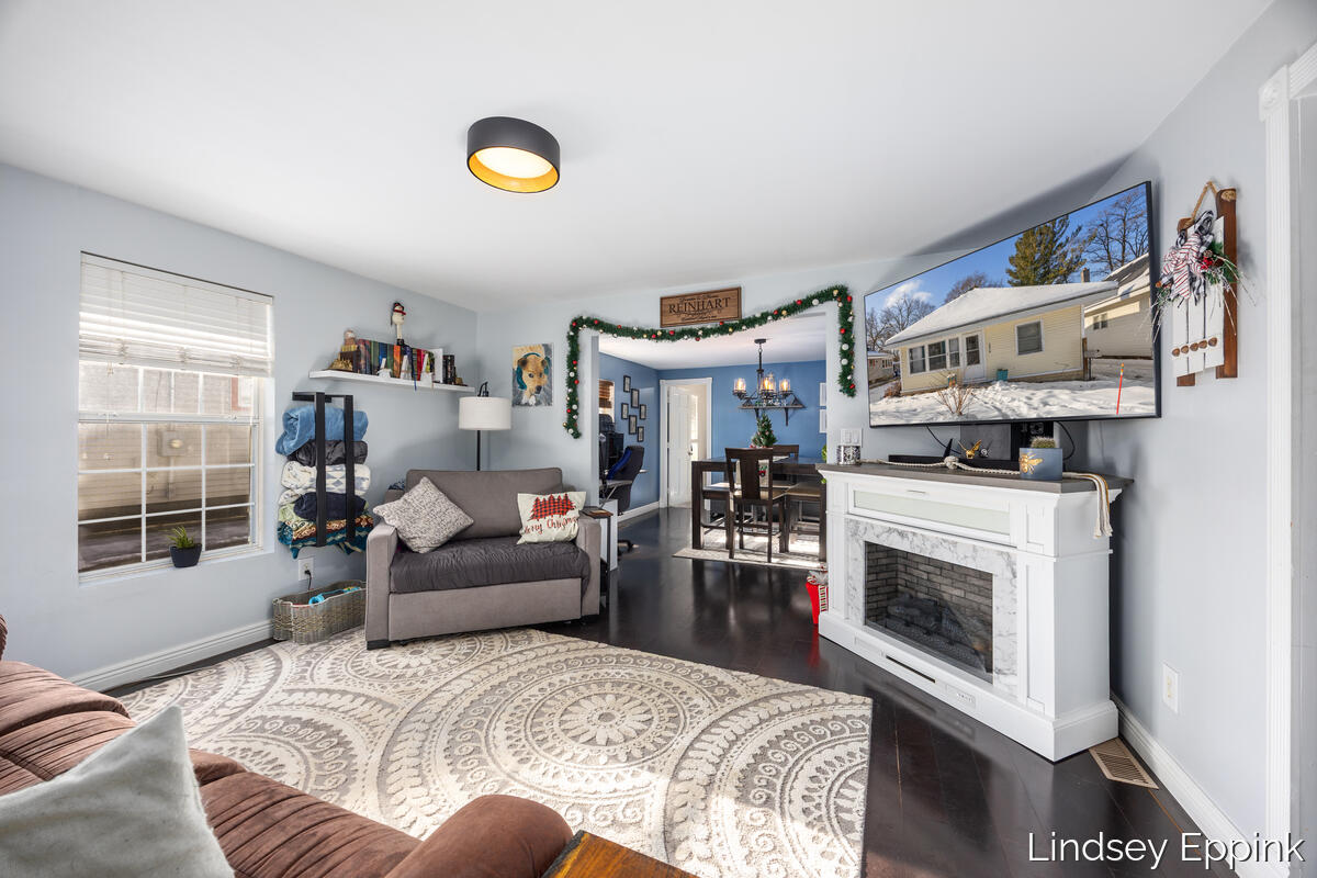 Homes for sale in Grand Rapids, MI | 2919 Botsford Ave, Grand Rapids, MI 49505 | MLS# 70508942