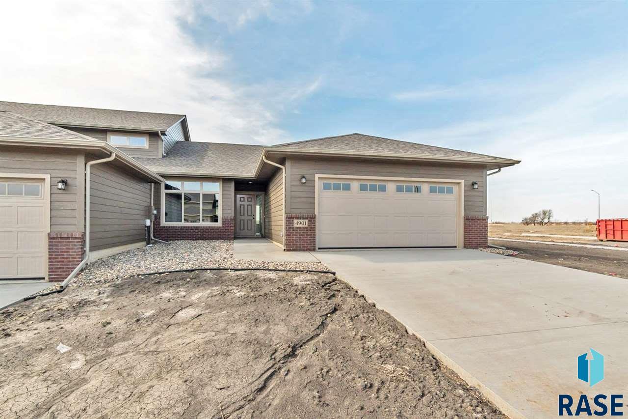 Real Estate At 4901 E 63rd St Sioux Falls Sd 57108