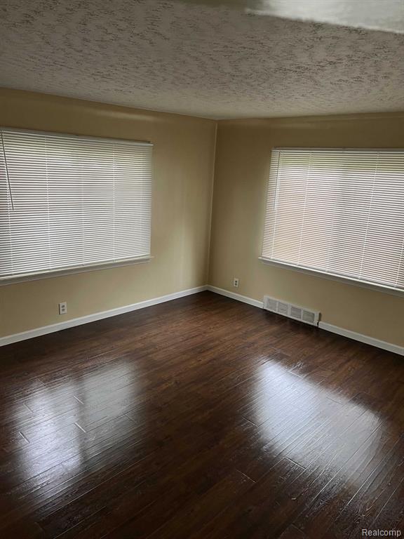 Homes for sale in Washington, MI | 8191 Pilgrim, Washington, MI 48094 | MLS# 60256409