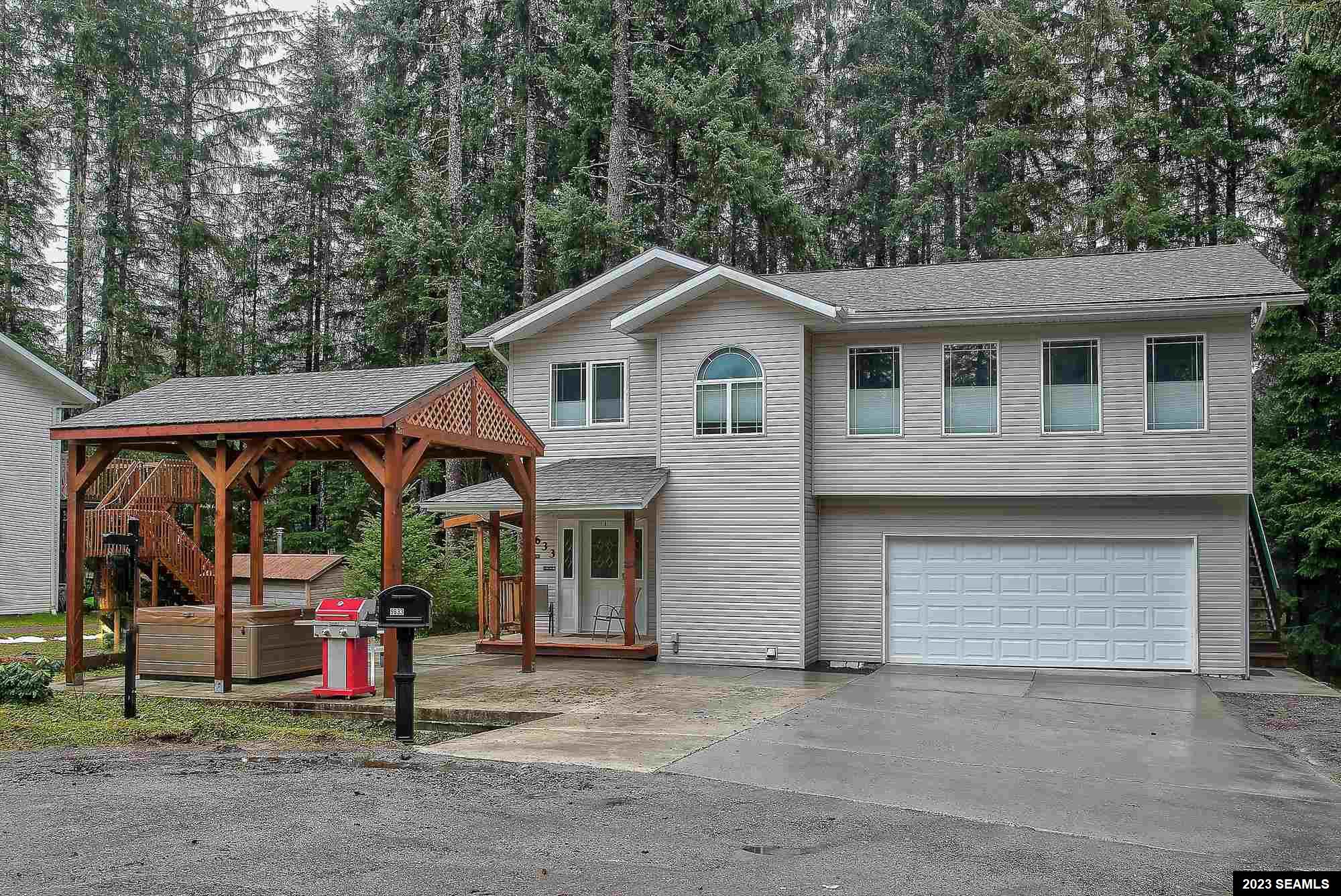 9633 Kelly Court, Juneau, AK 99801, 4 Bedrooms Bedrooms, ,3 BathroomsBathrooms,Residential,For Sale,Kelly Court,23760