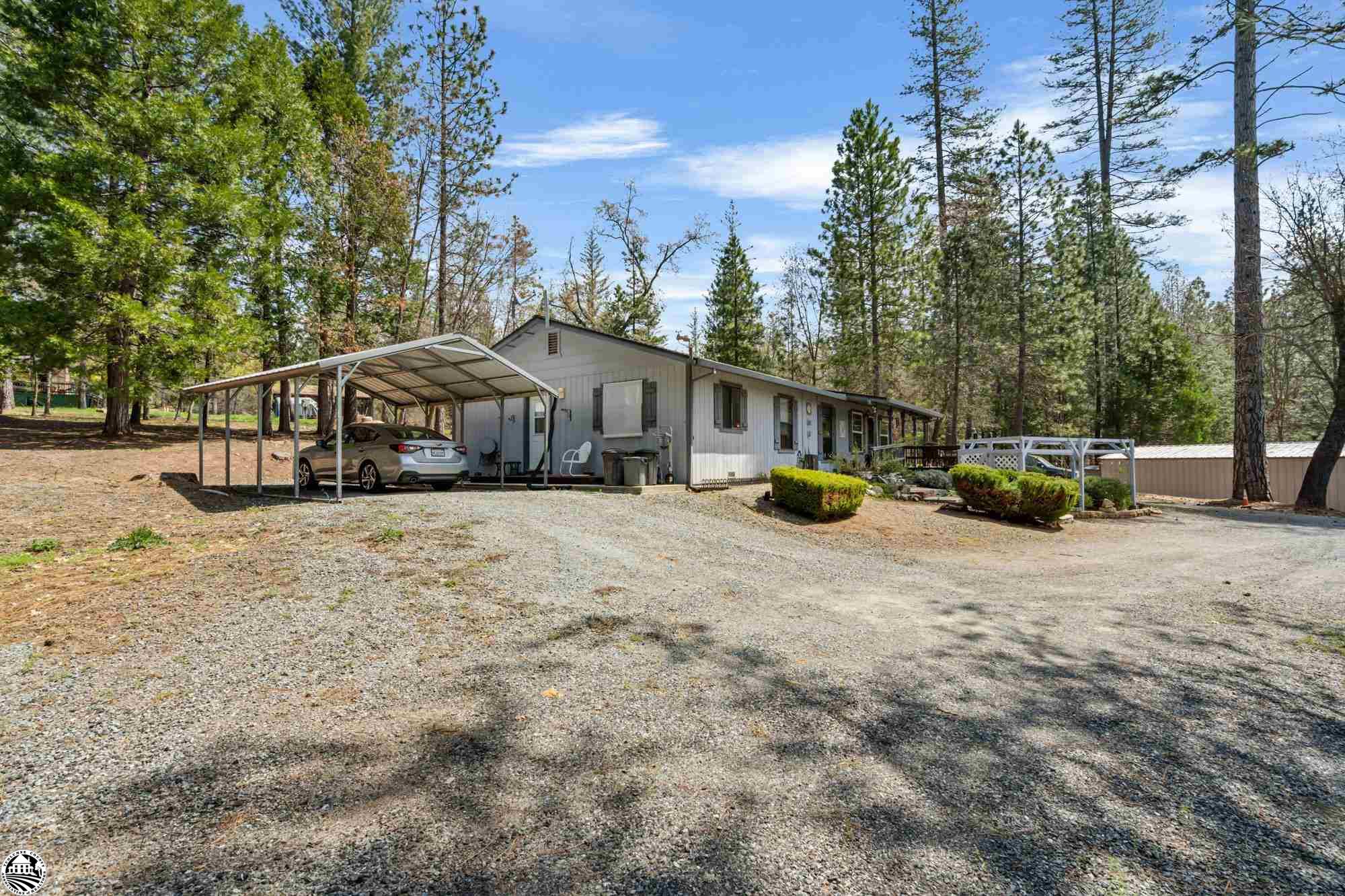 Photo of 10370 Fiske Rd in Coulterville, CA