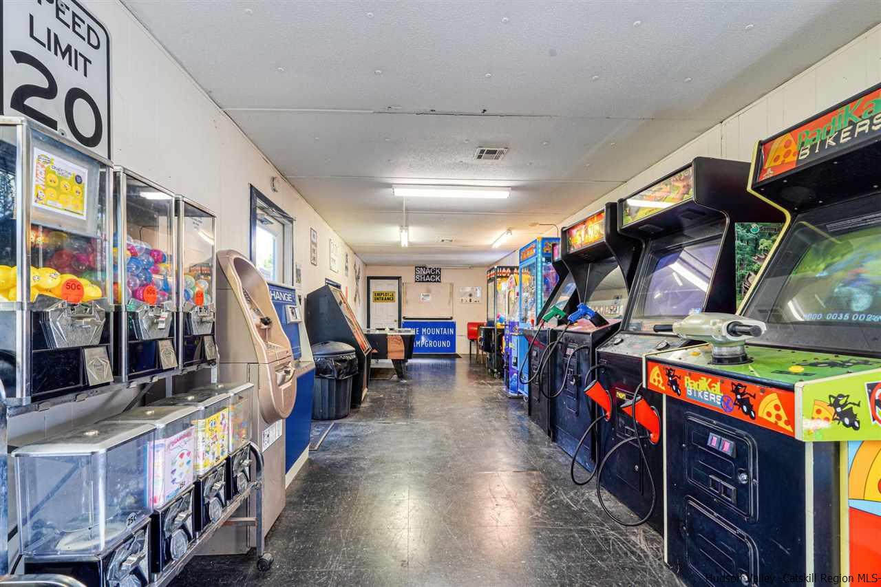 Game room, pool table, music center