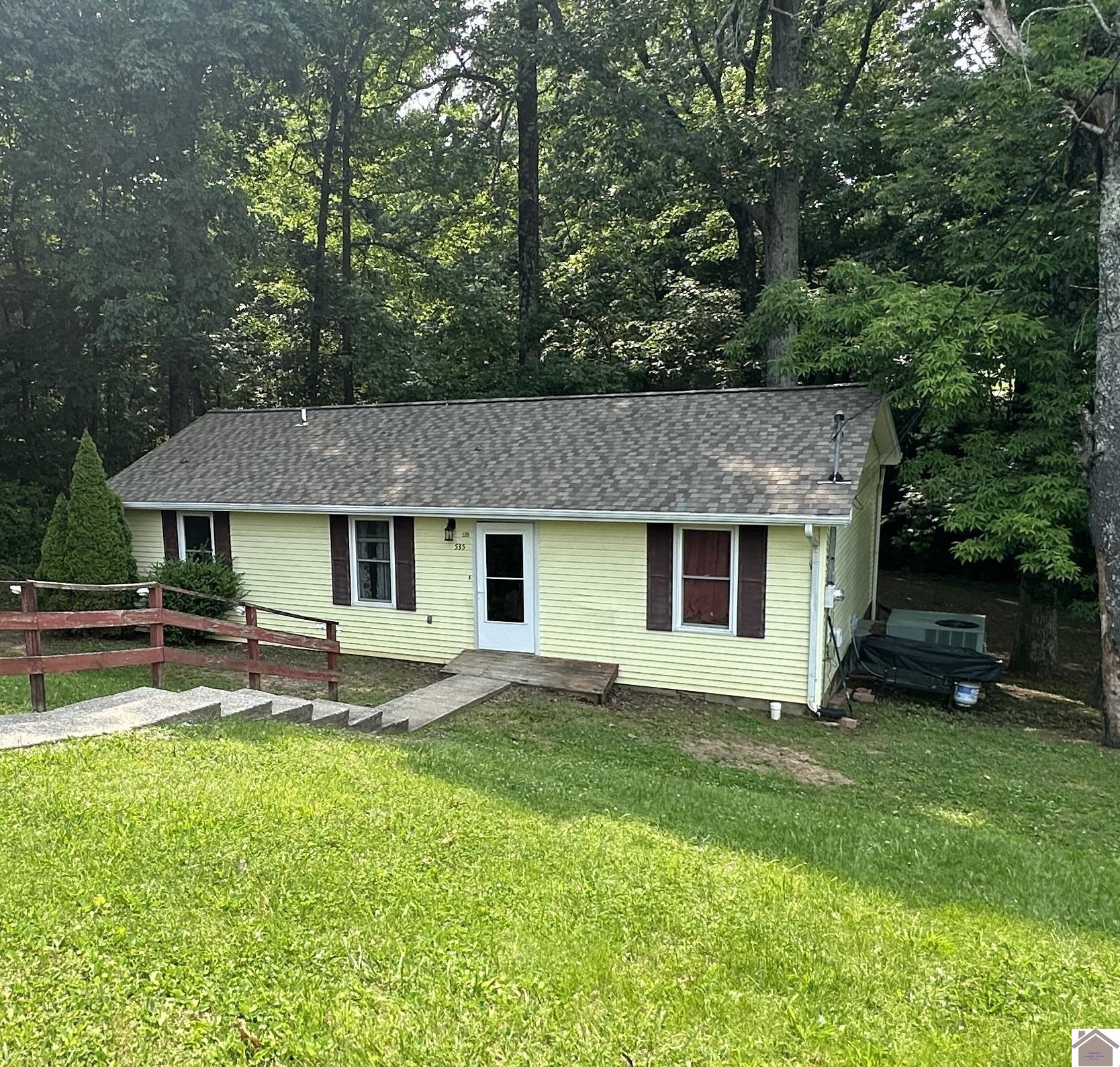 535 Leeds Drive