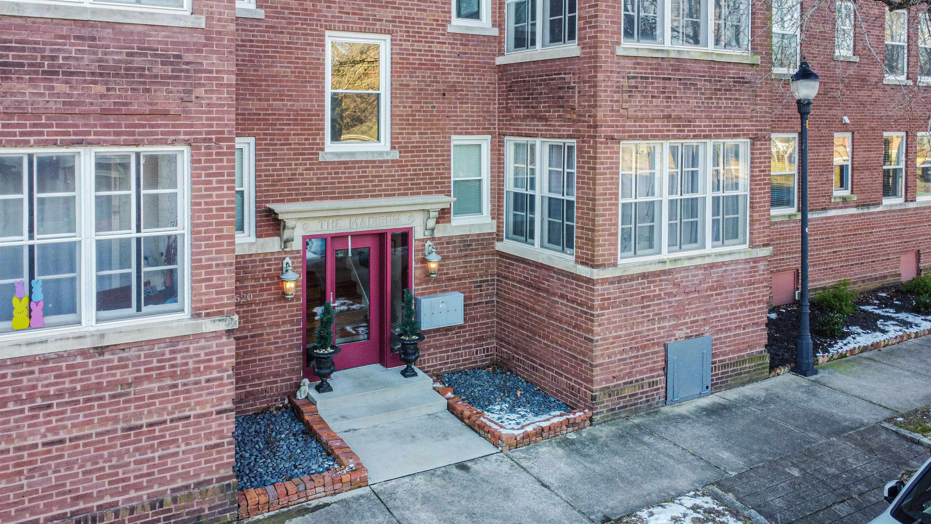 620 Madison Street Unit 201