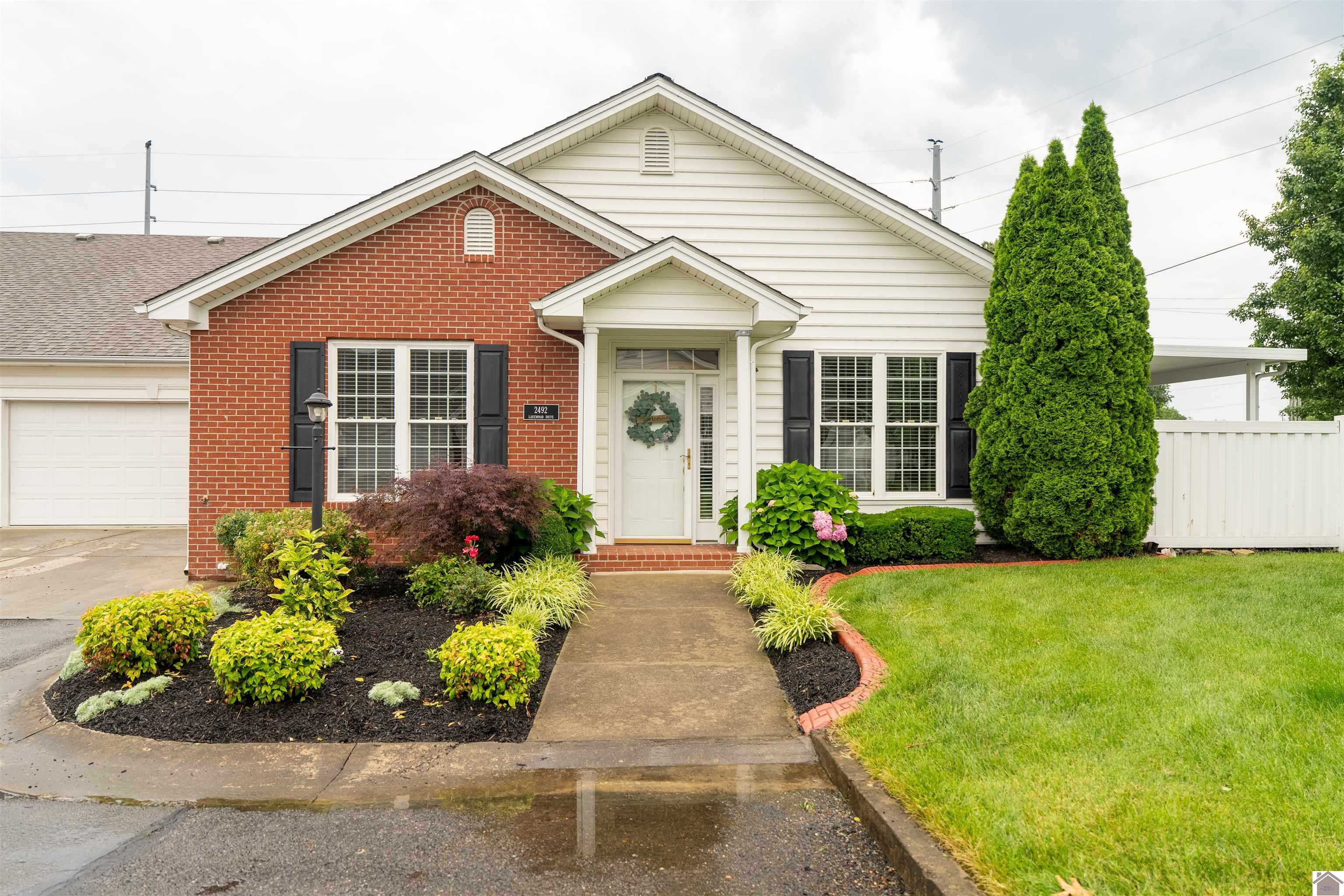 2492 Lakewood Drive