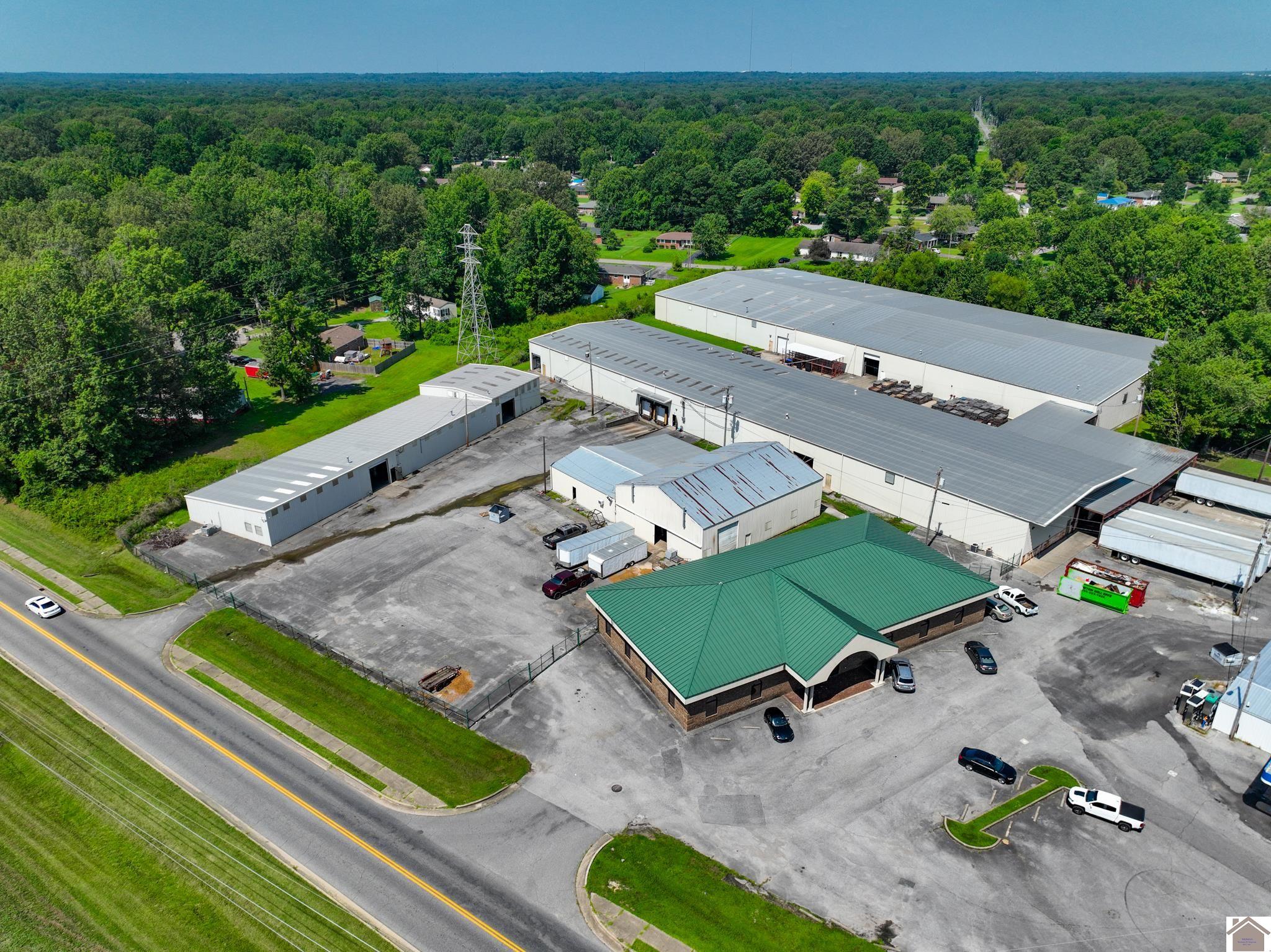 3229 Benton Road