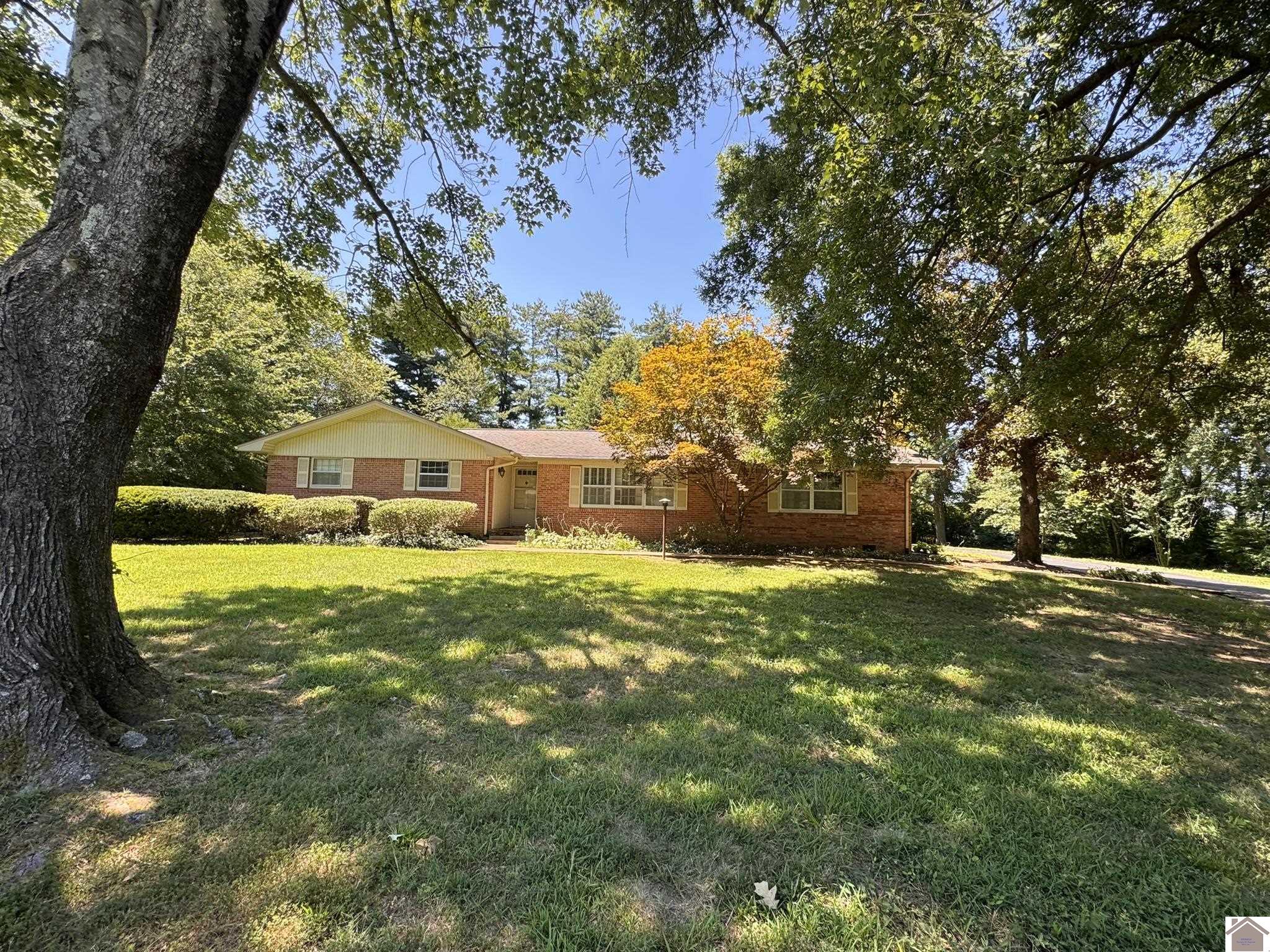 3901 Maxon Road