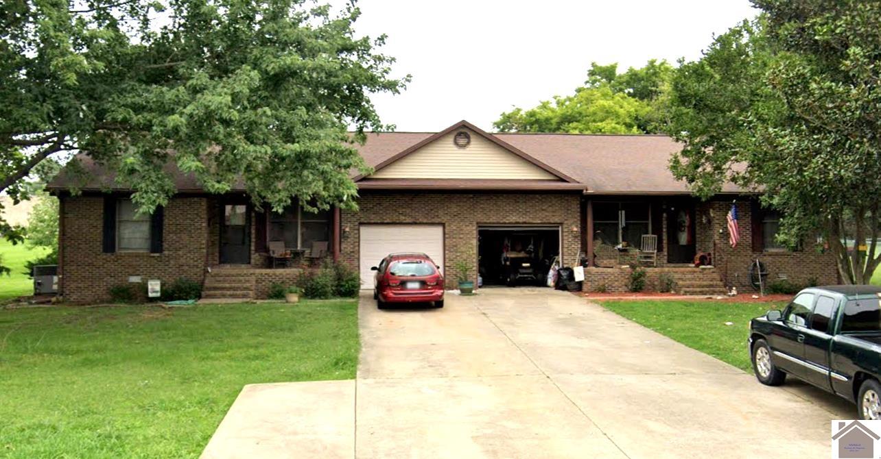 109 Miller Dr. Unit: Units 109 & 111