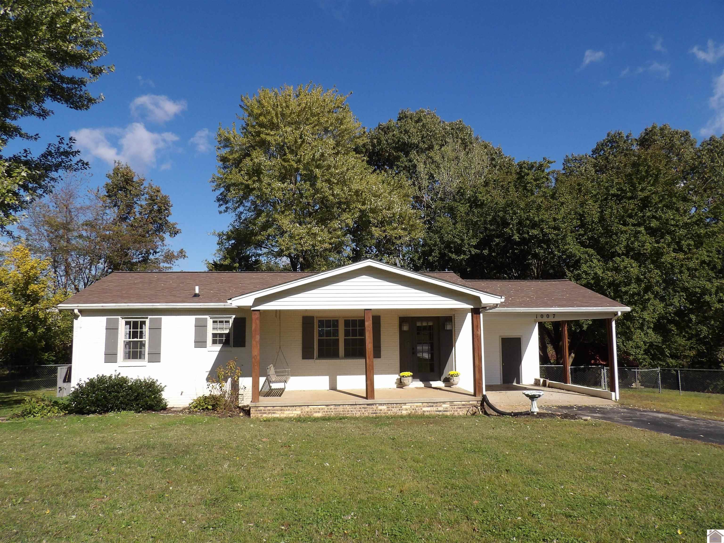 1007 Oak Grove Circle