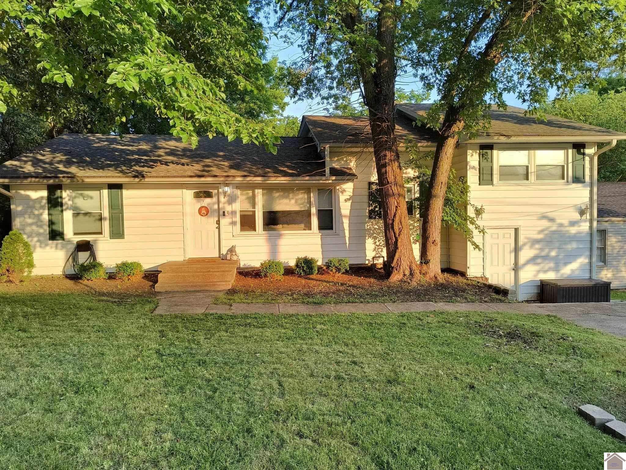 3218 Delaware Street