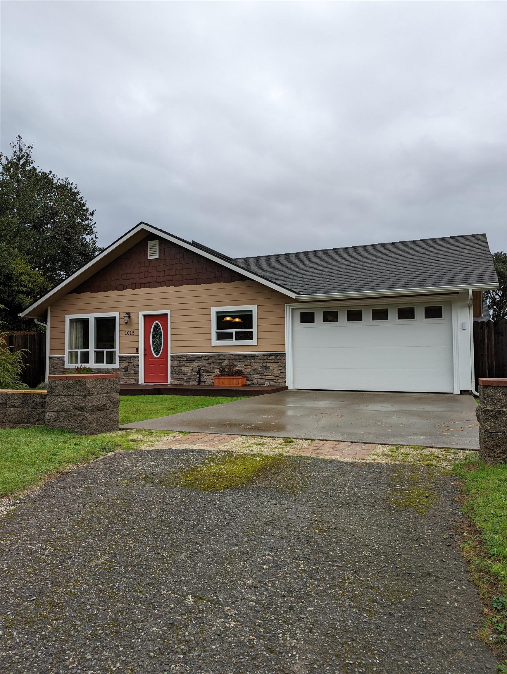 1015 Inyo Court Crescent City CA 95531 MLS # 240036