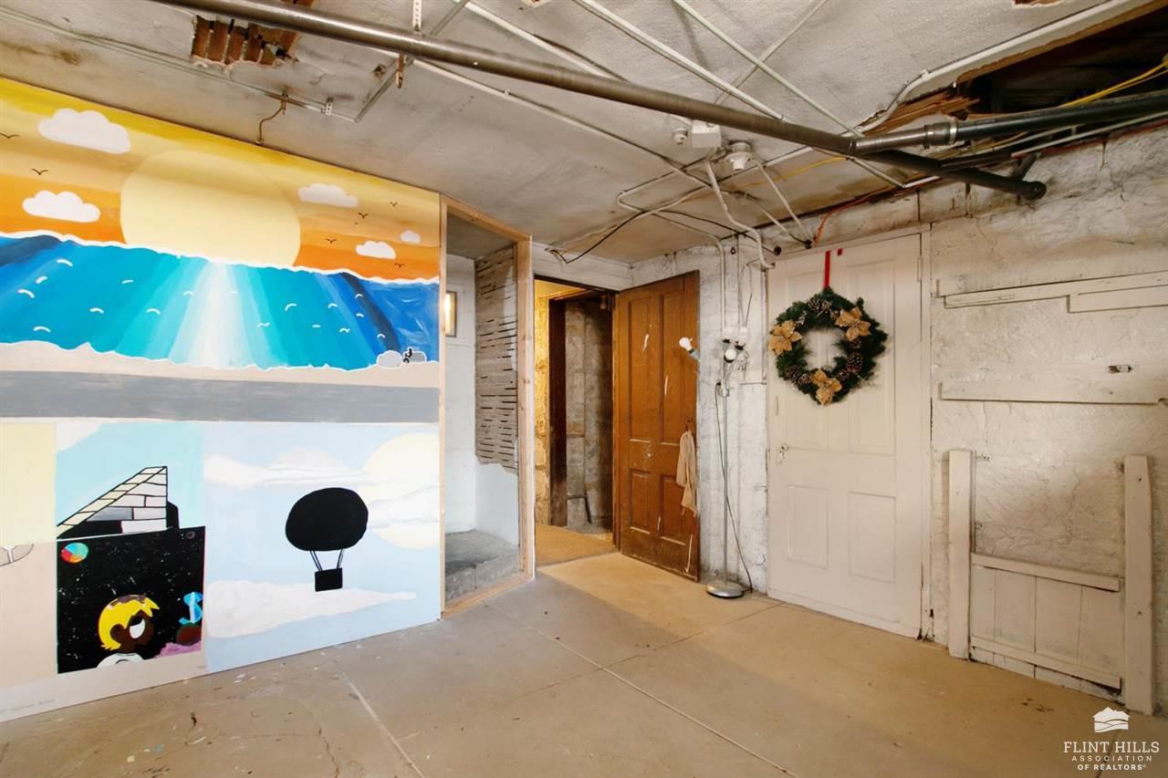 415 W Walnut Street