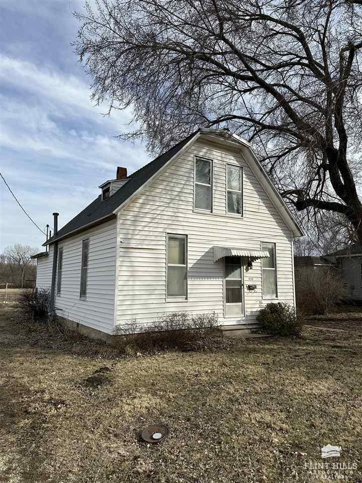 630 S Neosho Street