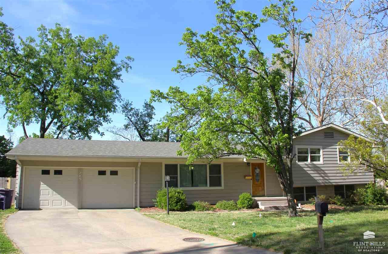 745 College Heights Circle
