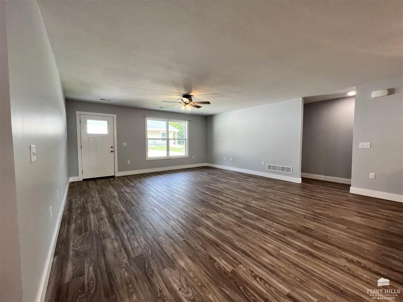 105A-105B Jackson Street