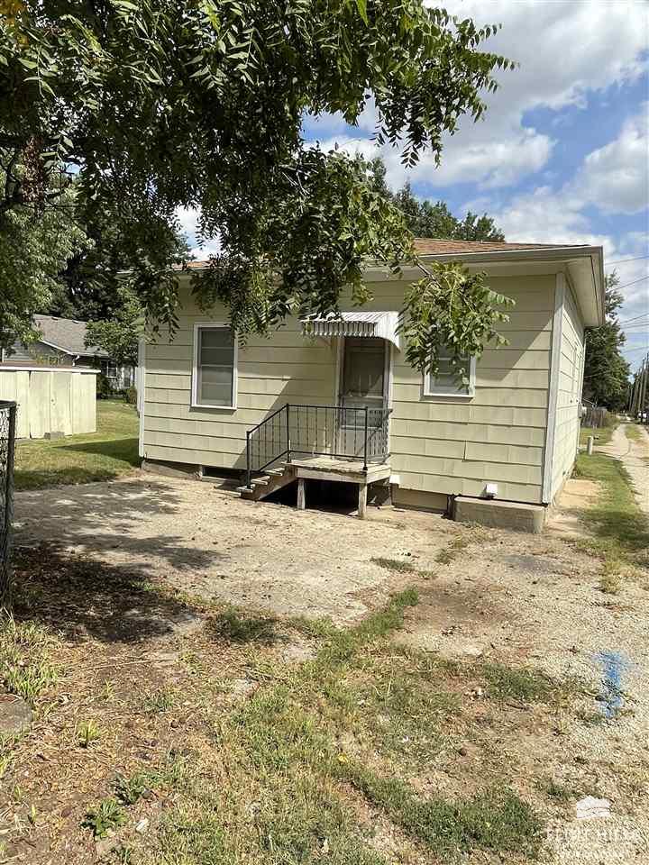 318 1/2 NE 7th
