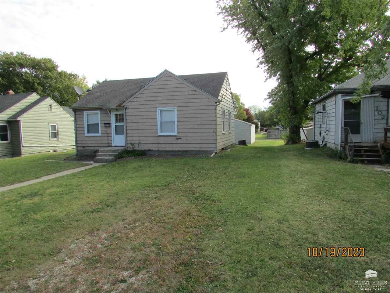 106 N 10 Street