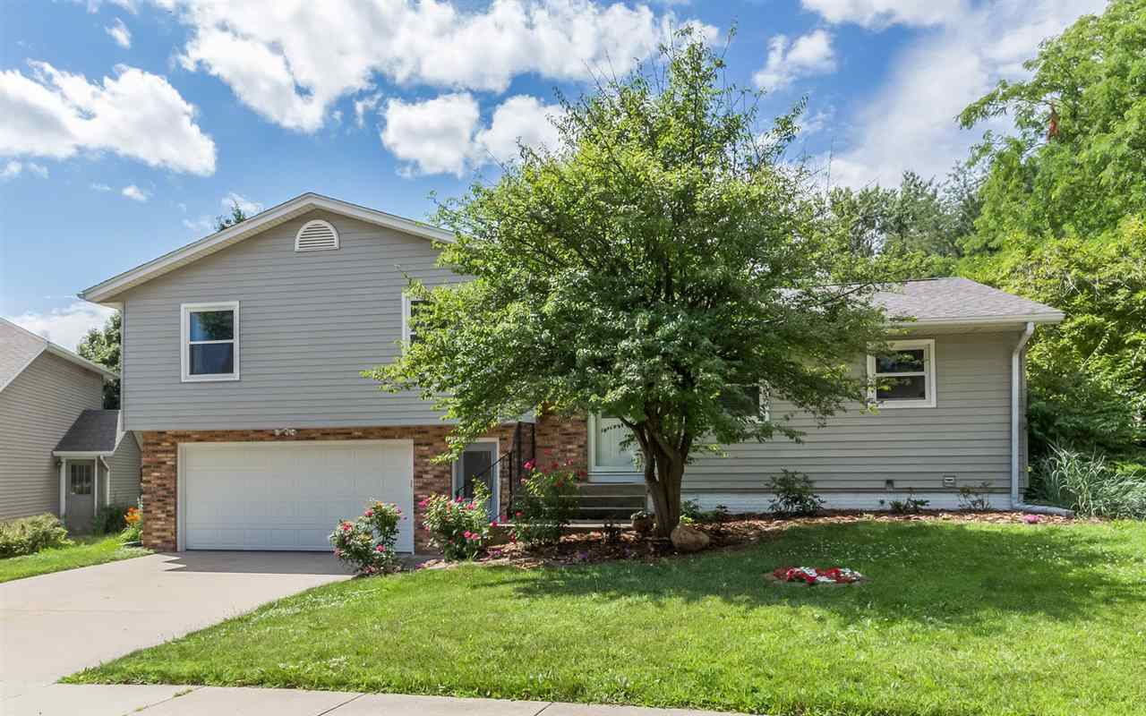 51 Ealing Drive, Iowa City, IA 