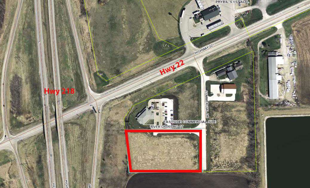 2 Commercial Dr, Riverside, IA 52327