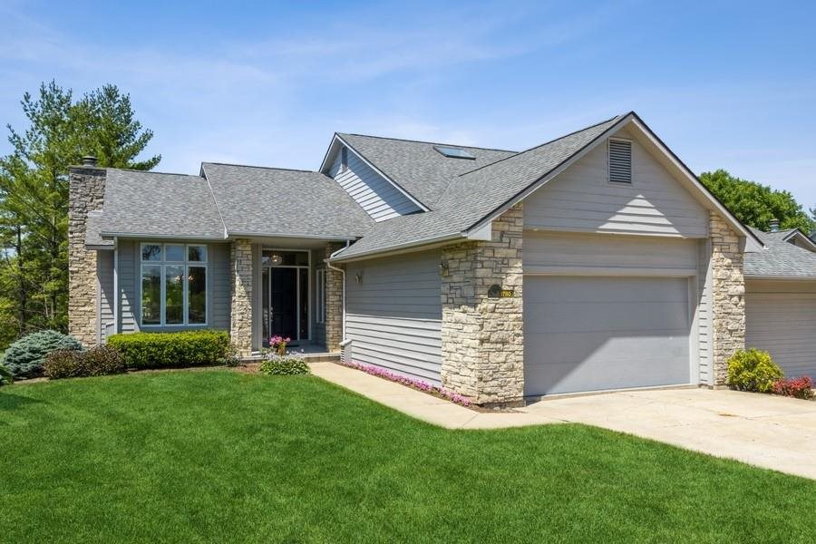 1780 Country Club Dr, Coralville, IA 52241