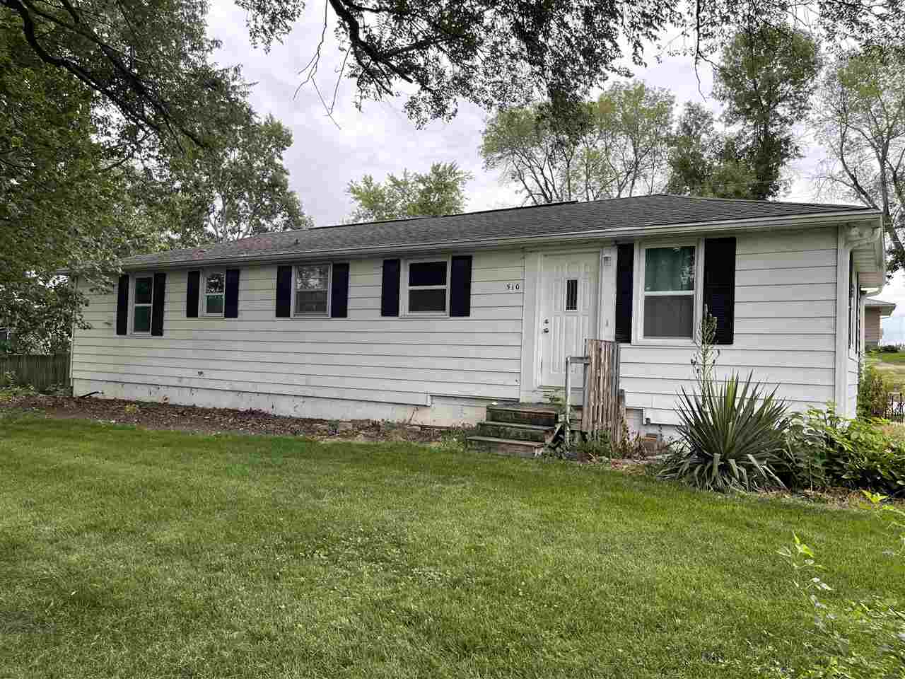 510 W Sovers St, Solon, IA 52333