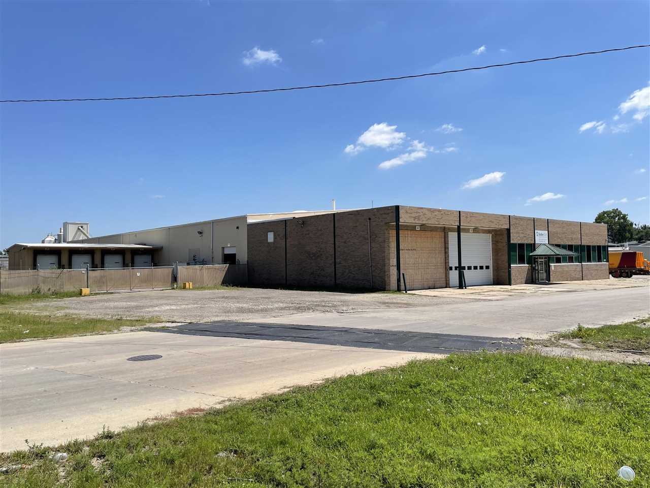 1203 9th St SW #B CedarRapids IA 52404