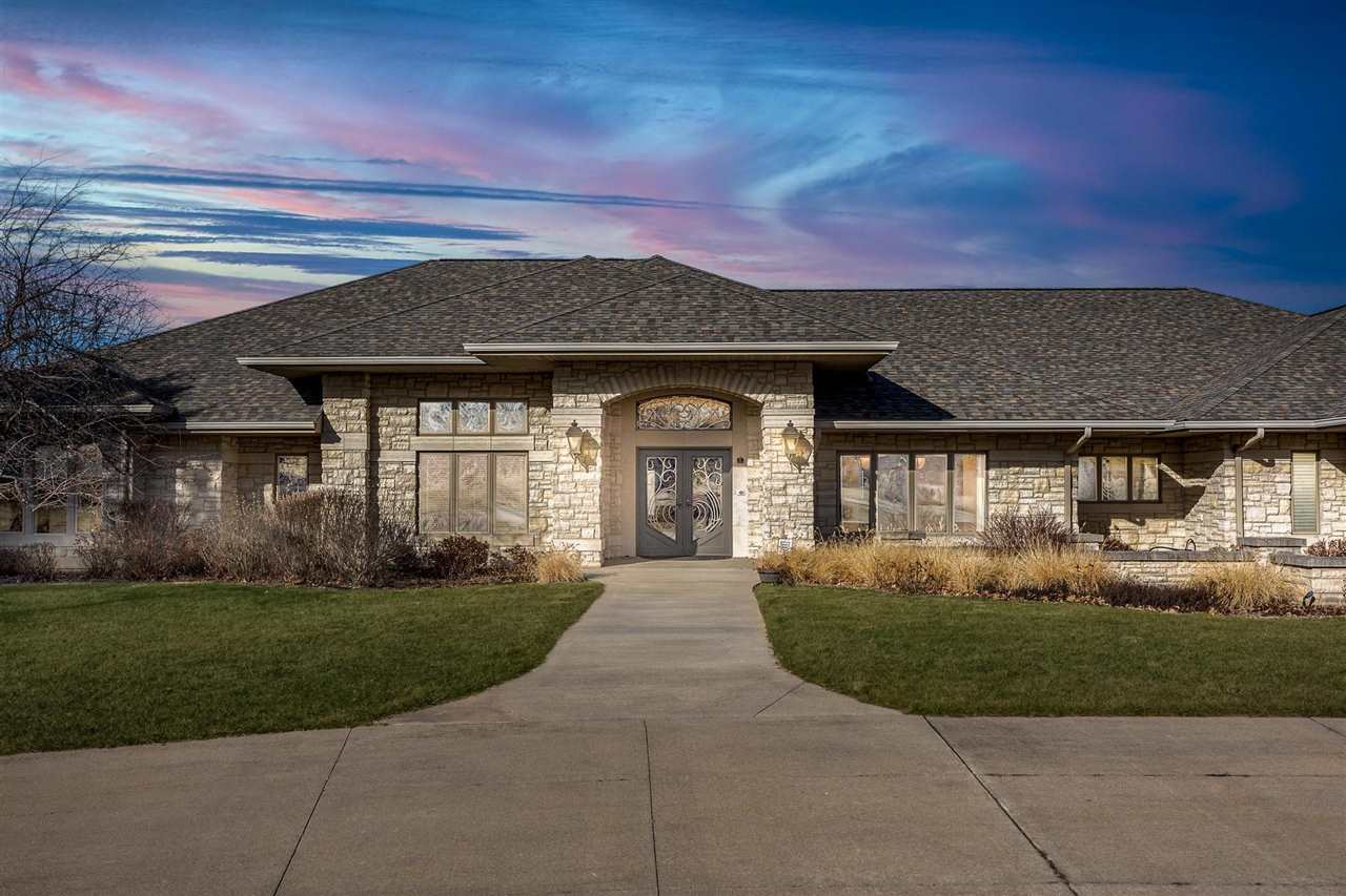 2146 Crystal Creek Road, Springville, IA 52336