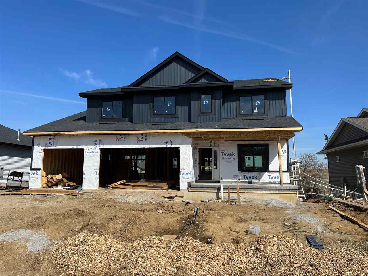 218 Colchester Dr., Iowa City, IA 52245