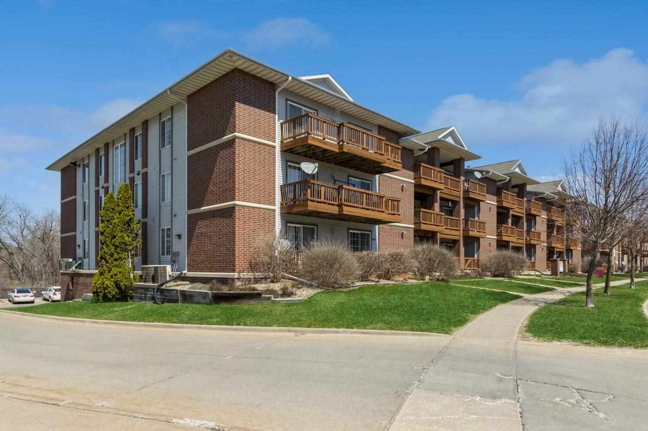 512 Westside Dr, Iowa City, IA 52246