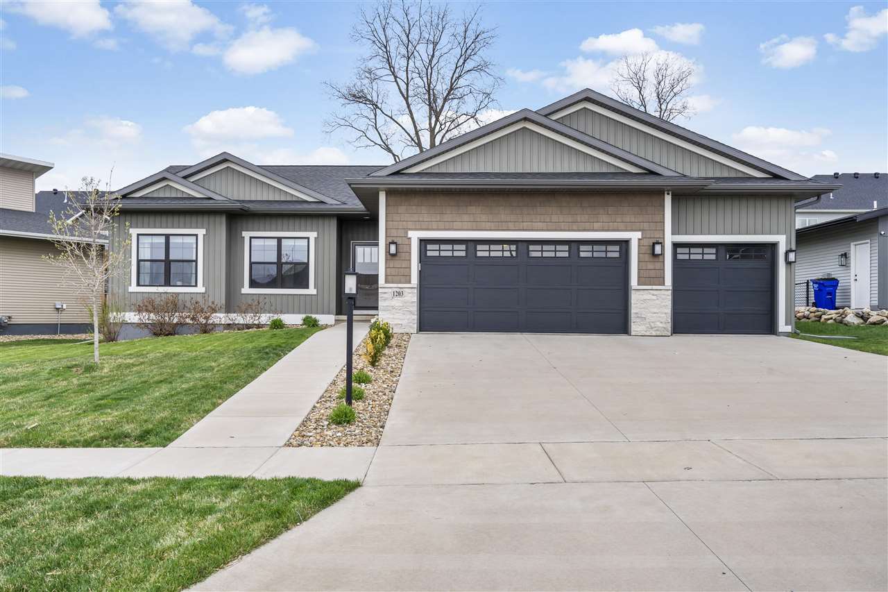 Single Family/Acreage for sale in Tiffin, Iowa, 202302232