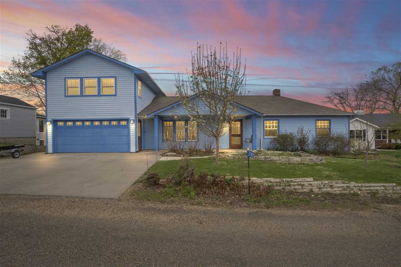 3782 Cottage Reserve Road NE, Solon, IA 52333