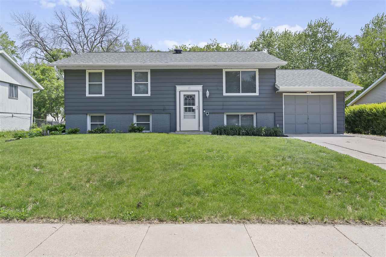 13 AMBER LN, Iowa City, IA 52240