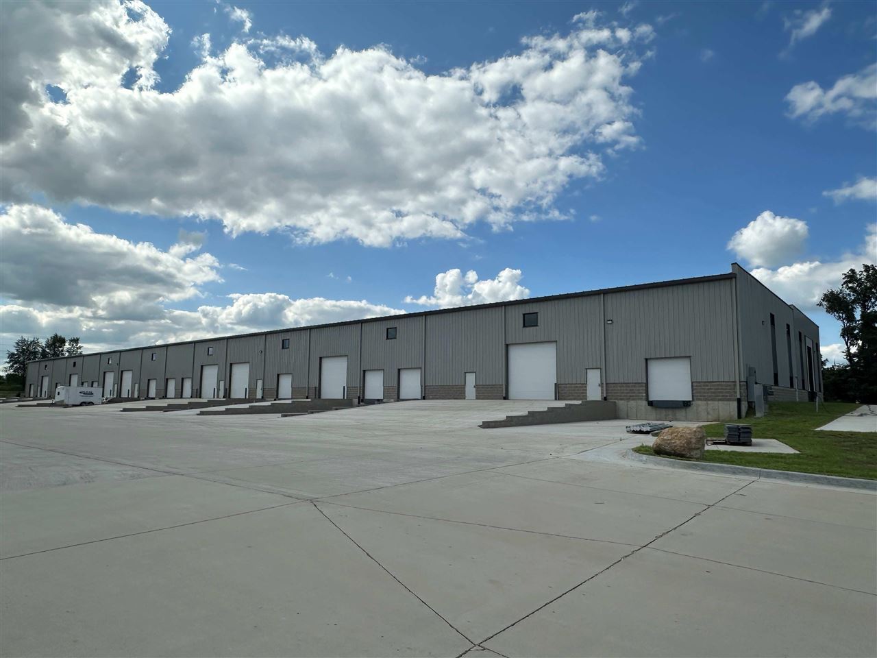 2112 Robins Rd #600 Hiawatha IA 52233