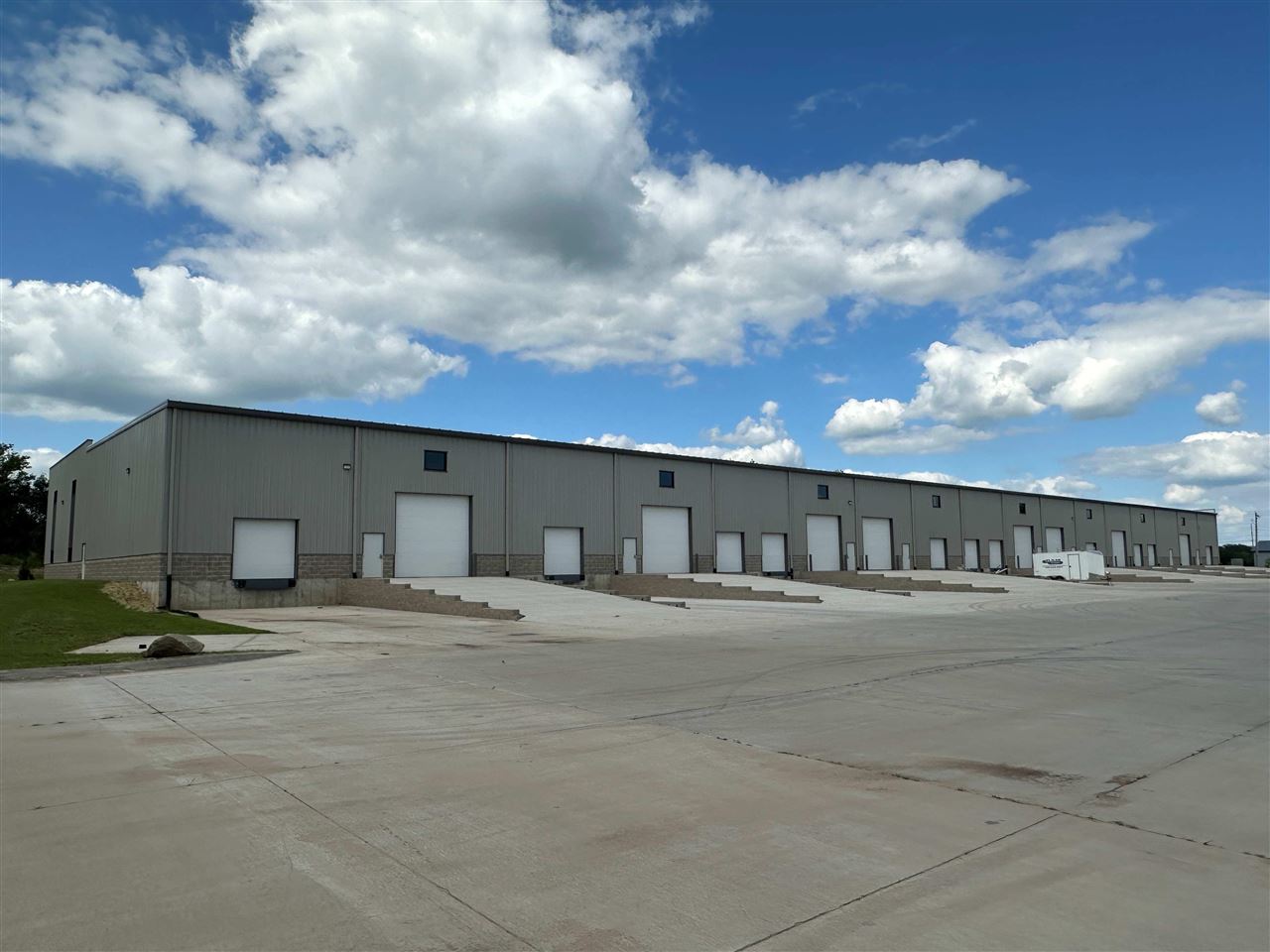 2112 Robins Rd #600 Hiawatha IA 52233
