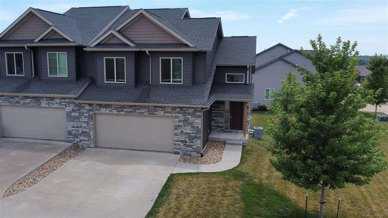 819 Jackson St, Tiffin, IA 52340