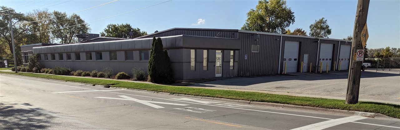 883 NE Shaver Road #C and B CedarRapids IA 52402