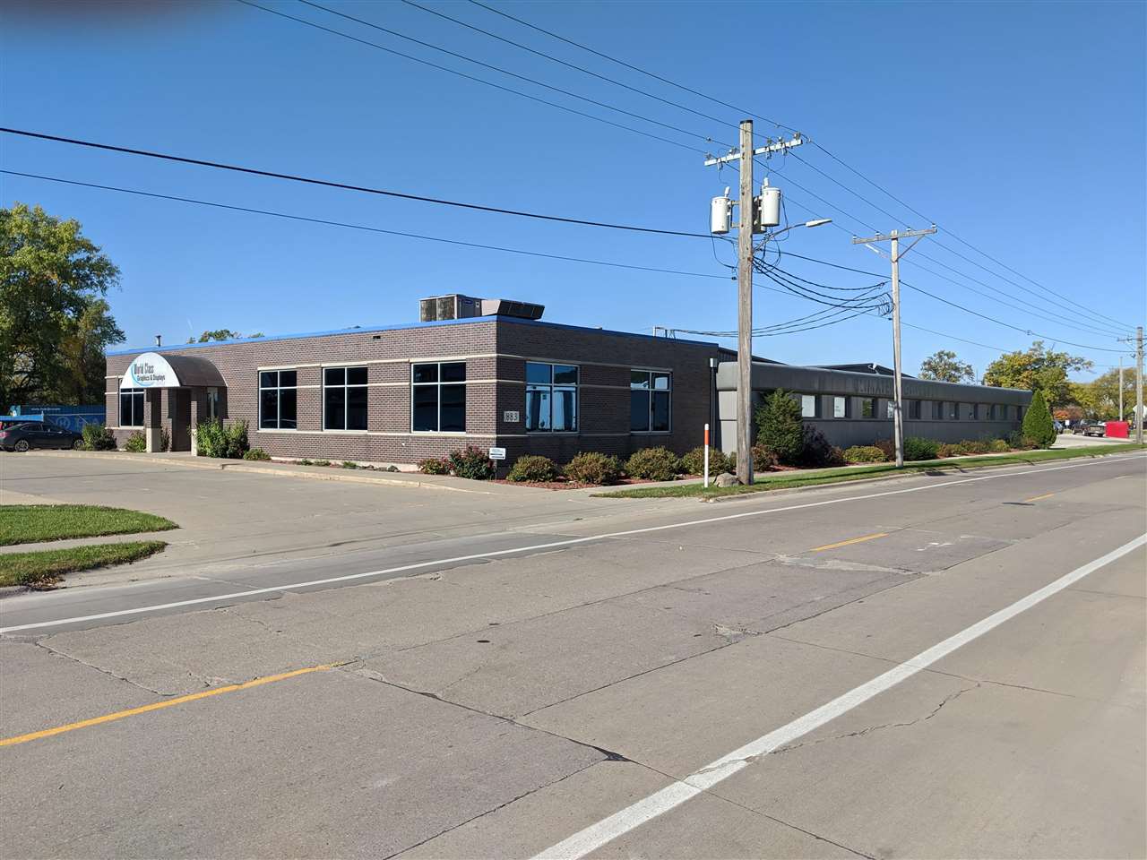 883 NE Shaver Road #B CedarRapids IA 52402