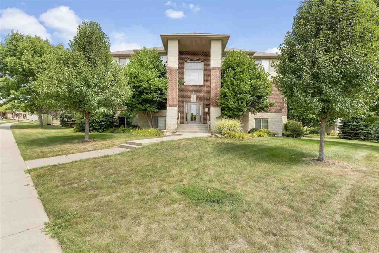 360 Camden Rd, Iowa City, IA 52245