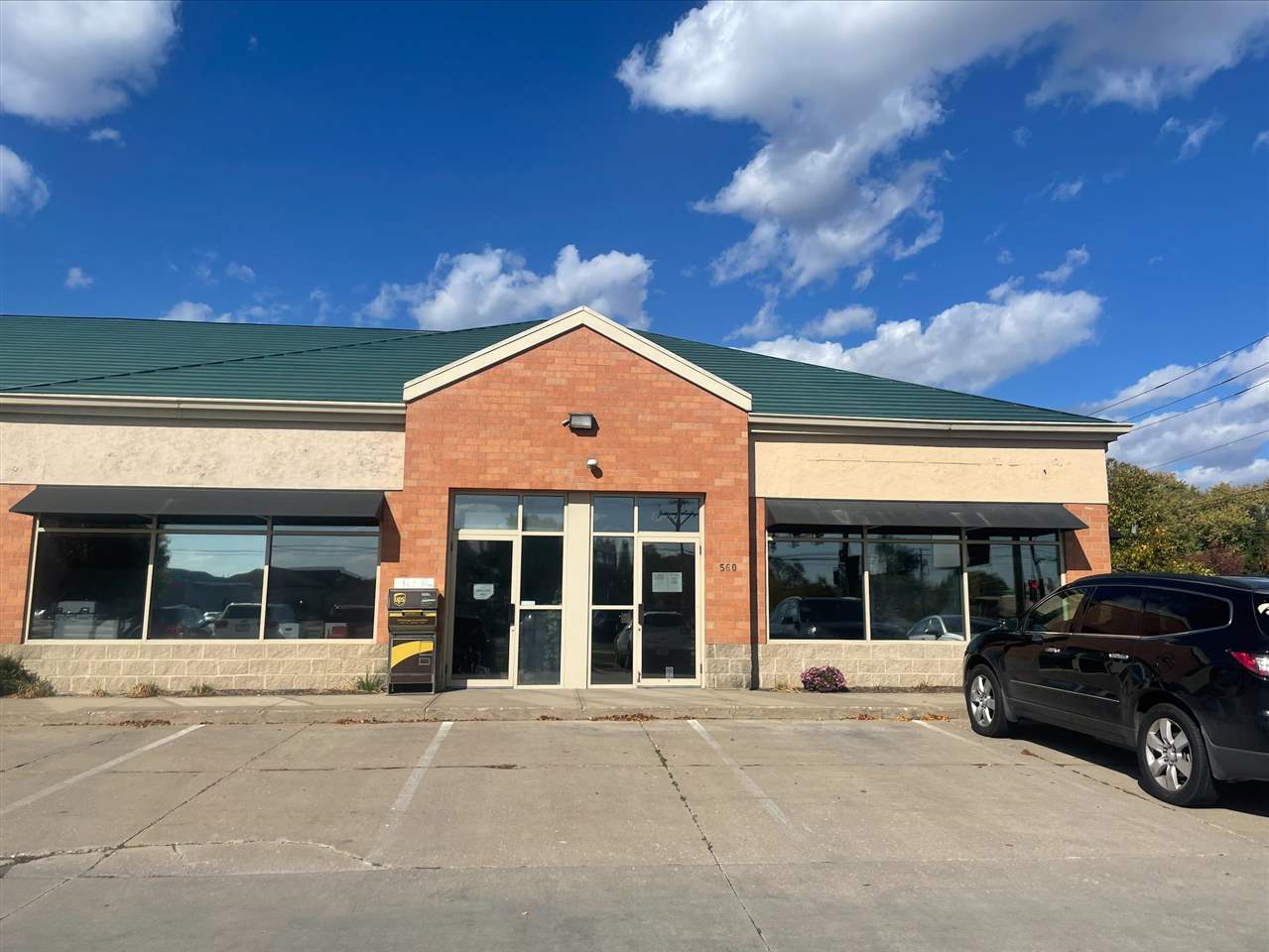 Commercial for Sale in Iowa City, Iowa, 202305467