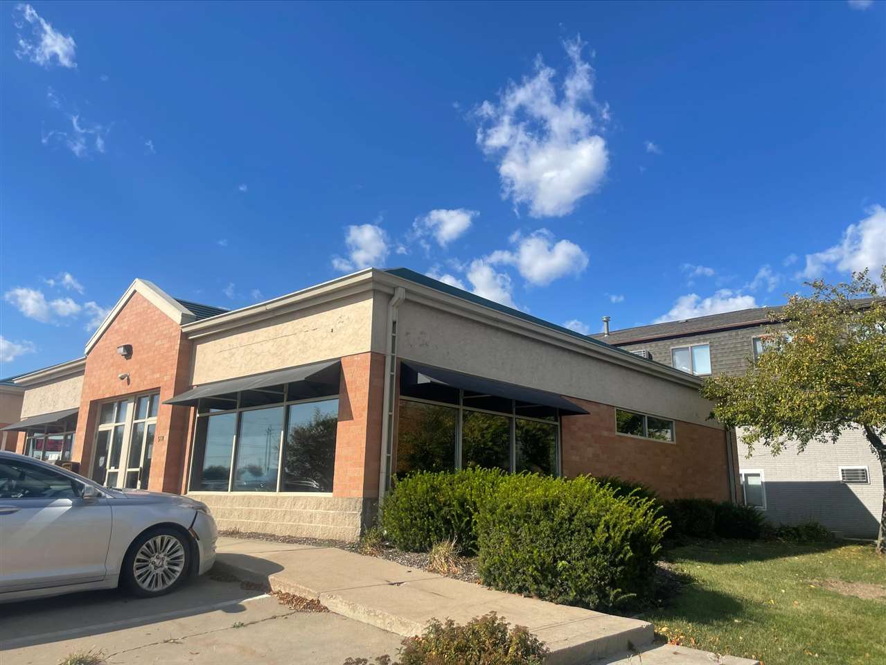 Commercial for Sale in Iowa City, Iowa, 202305467