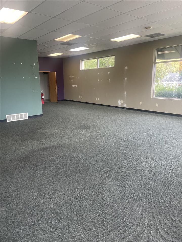 Commercial for Sale in Iowa City, Iowa, 202305467