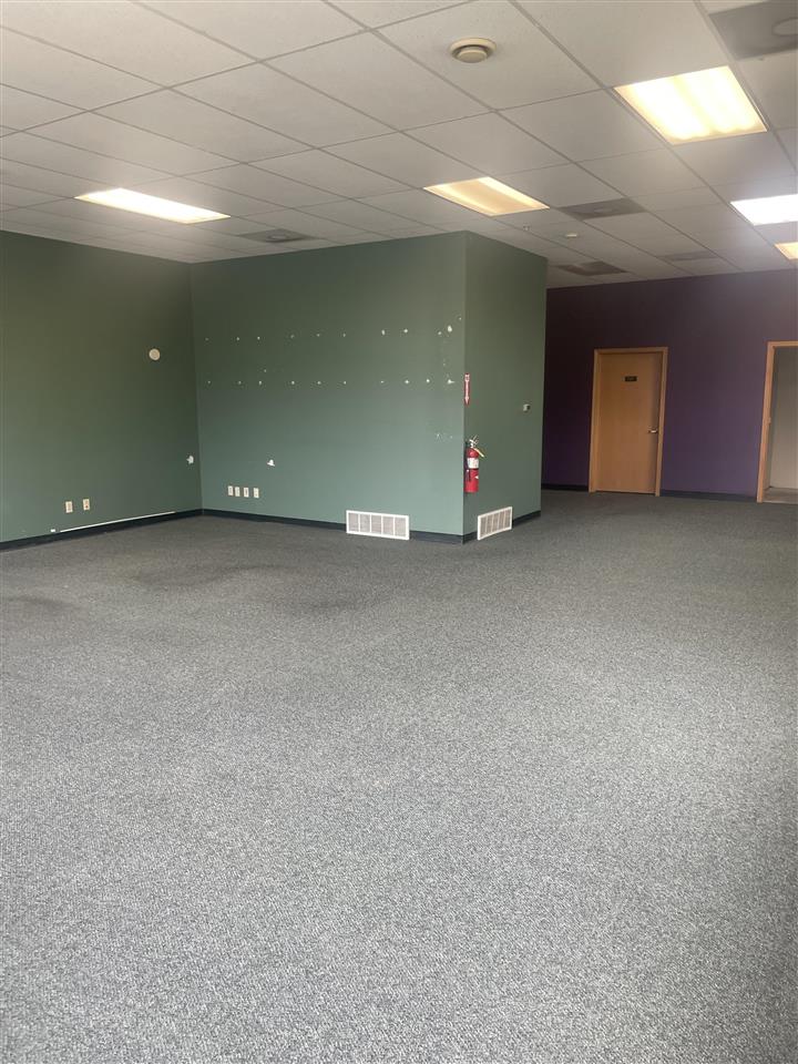 Commercial for Sale in Iowa City, Iowa, 202305467