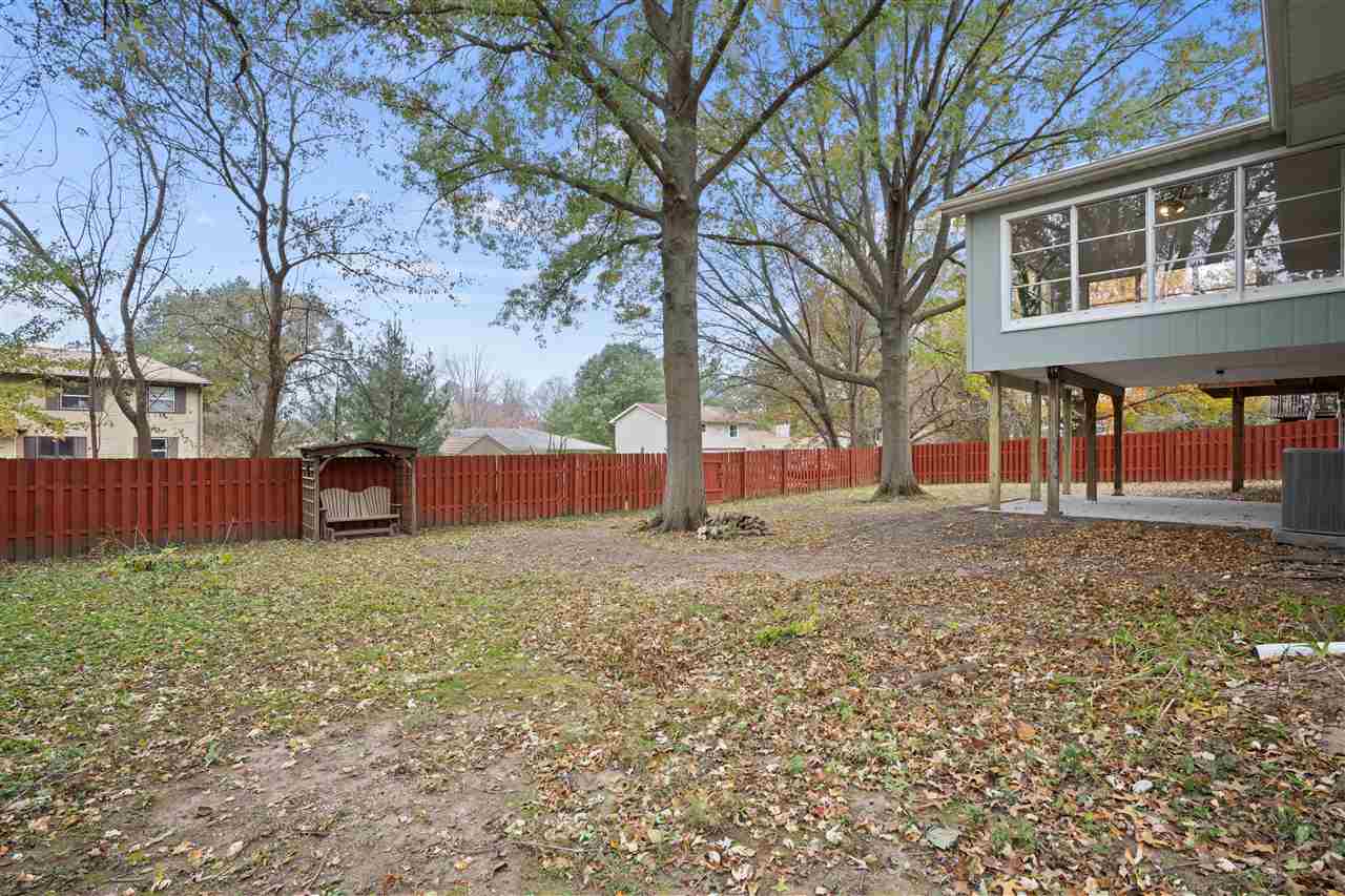 1815 GRASLON DR, IOWA CITY, IA 52246 Westwinds Real Estate