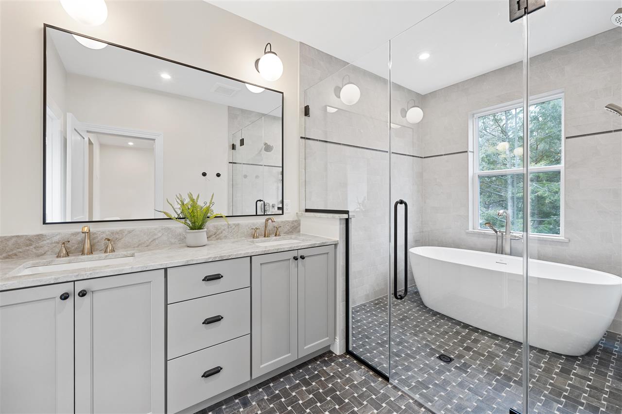 611 TEMPLIN RD, IOWA CITY, IA 52246 Westwinds Real Estate