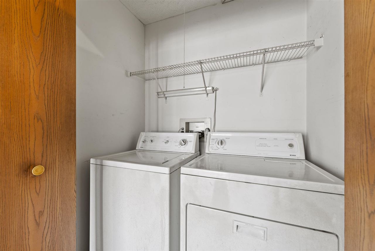 Edge Realty Group 110 N Adams St, Keota