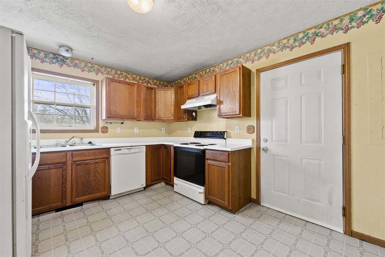 Edge Realty Group 110 N Adams St, Keota