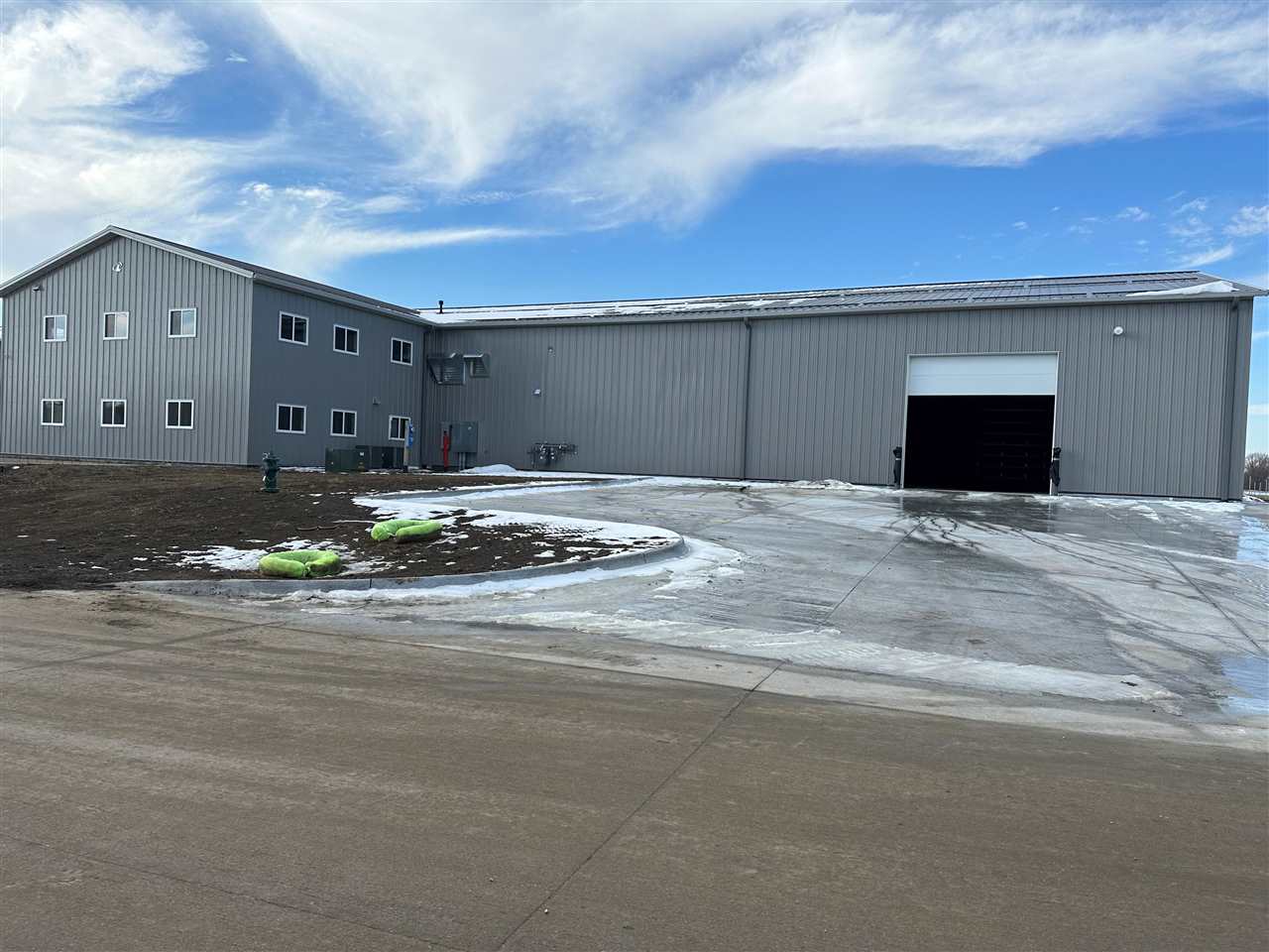 Commercial for Sale in Cedar Rapids, Iowa, 202306302