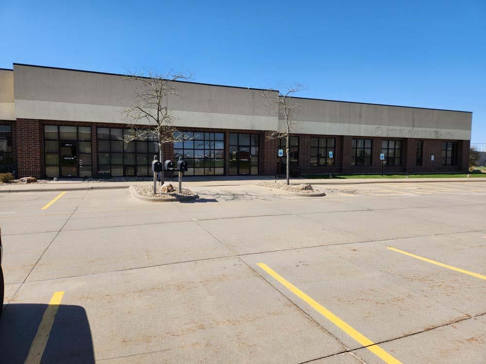 5005 Bowling St SW #A,B,C CedarRapids IA 52404