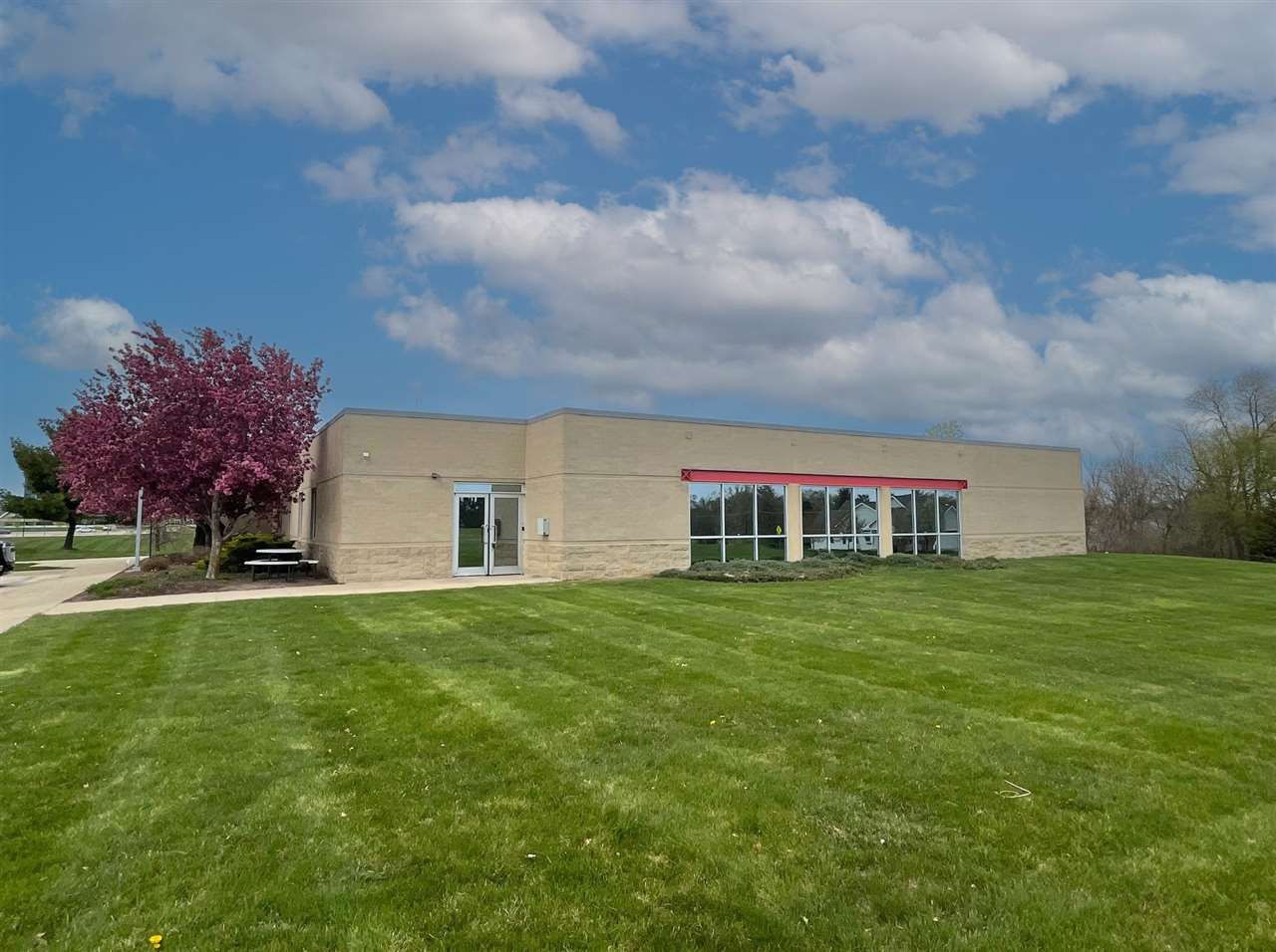 2300 Oakdale Blvd Coralville IA 52241