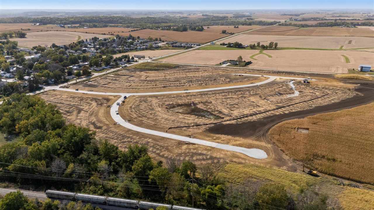 135 Pleasant Hill Drive Swisher IA 52338